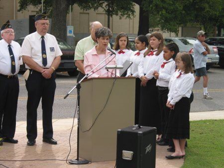 Sue Blanchard speaking at the dedication